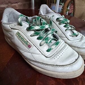 Reebok Women's CLUB C 85 VINTAGE (White and green) size 8 women’s